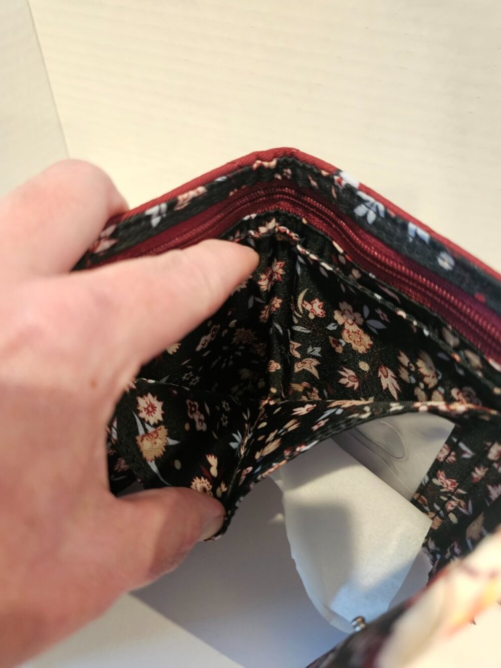 NWT Vera Bradley RFID Riley Compact Wallet Blooms Branches Burgundy Flowers Red - Picture 11 of 13